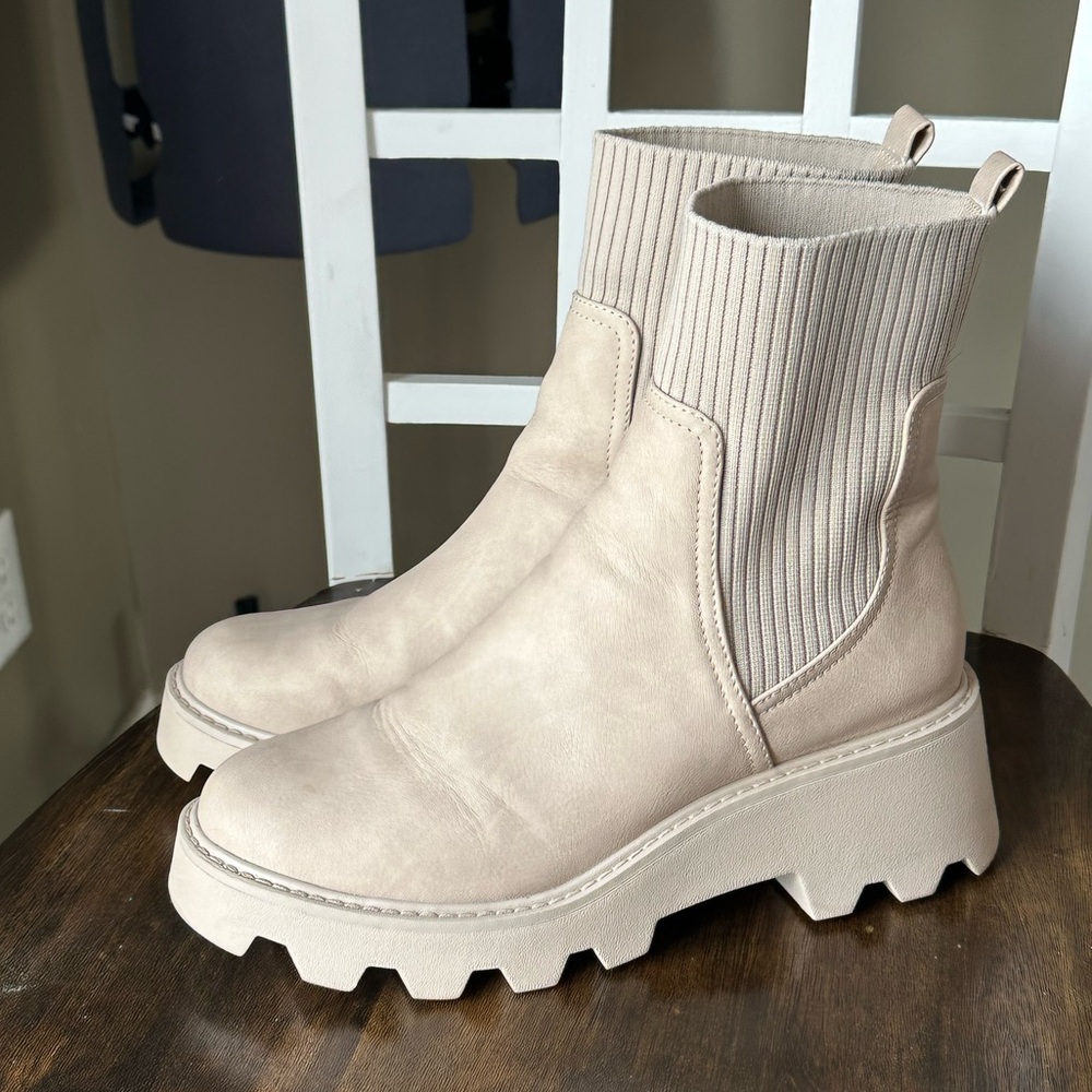 Dolce Vita Villa Ankle Boots - SIZE 10